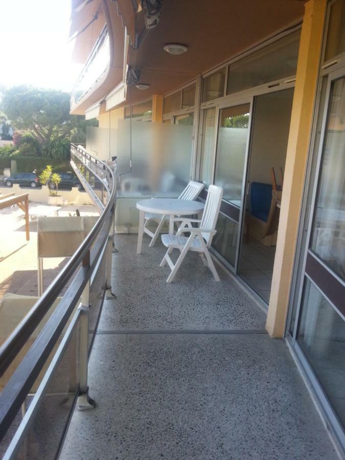Apartment Heliotel Marine 4* Bord De Mer Saint-Laurent-du-Var Eksteriør billede